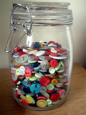 A button jar